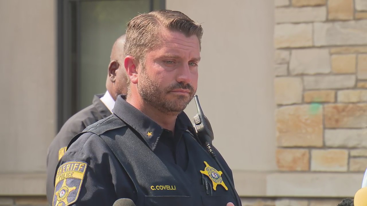 Officials provide an update after 7 people died in Highland Park parade shooting