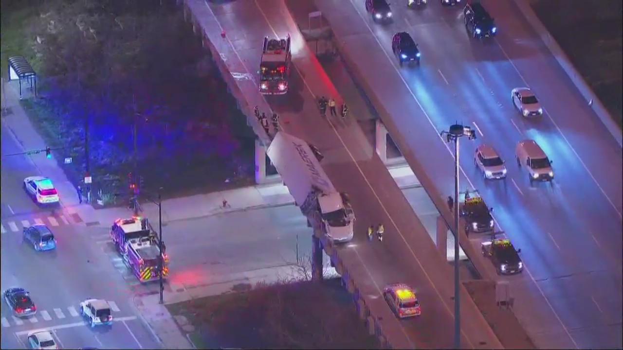 Semi-truck crash on I-55