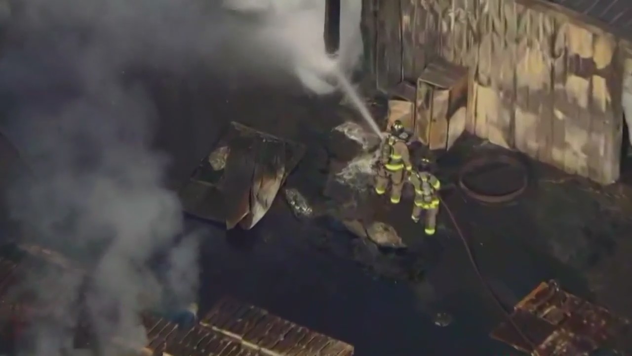 Firefighters battle blaze at LaSalle County chemical plant | FOX 32 Chicago