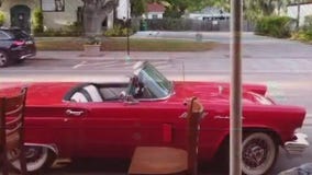 1957 Ford Thunderbird