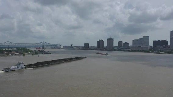 Saltwater wedge moving up Mississippi River