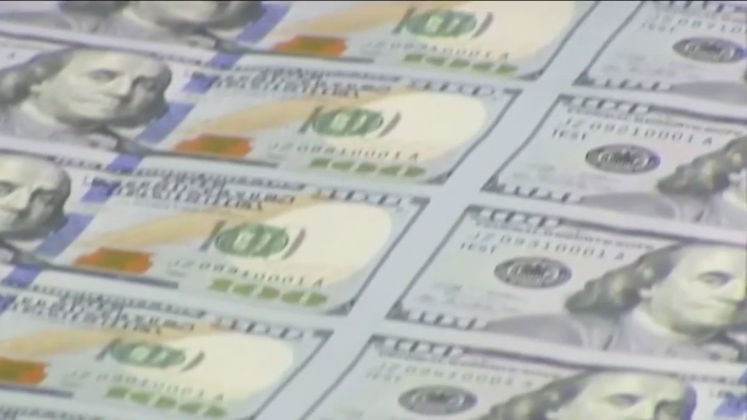 Federal Government trying to rebuild confidence in American banks