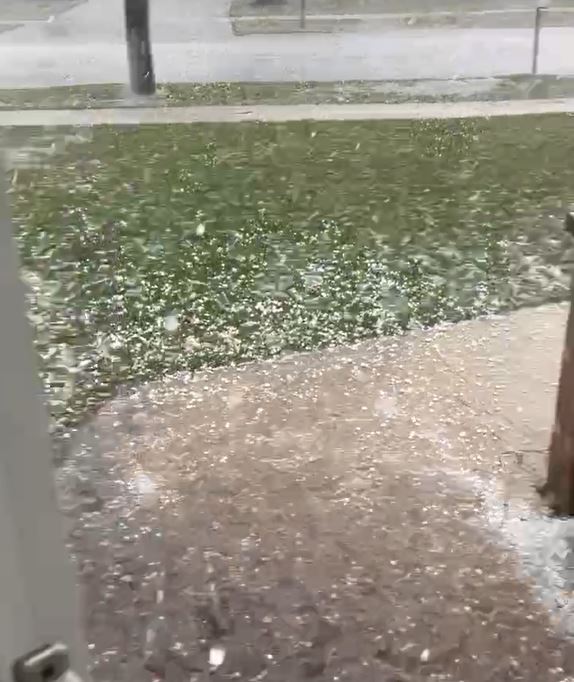 Hail crashes down in Arlington Heights