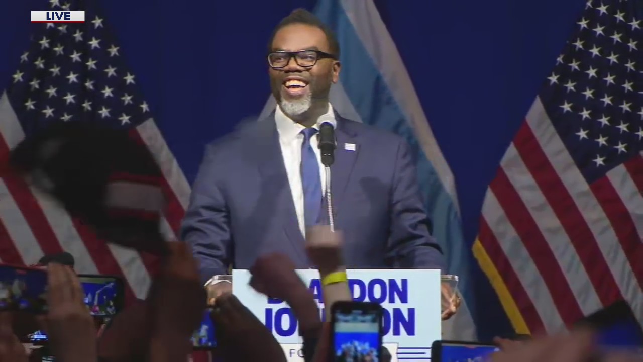 Mayor-elect Brandon Johnson addresses city of Chicago