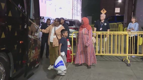 Lightfoot to Texas Governor: 'Stop the inhumane, dangerous bussing of migrants to Chicago'