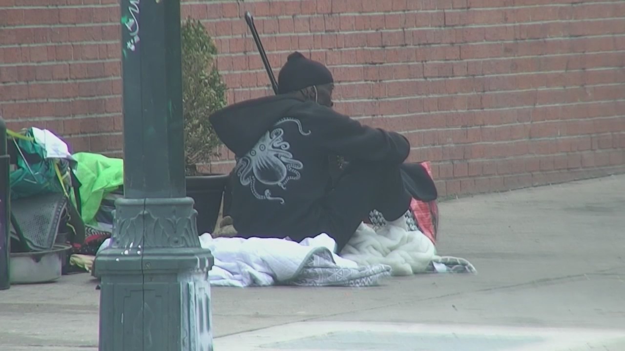 White House partners with Chicago to combat homelessness