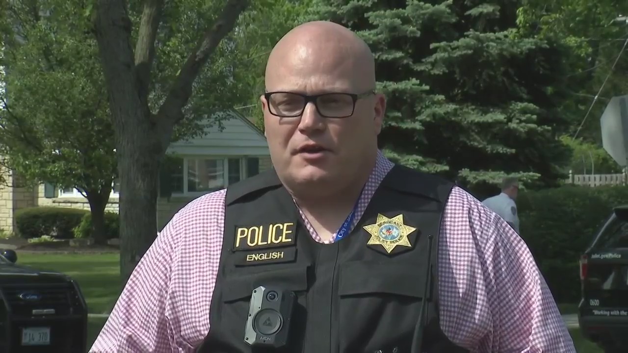 Joliet police provide update on search for potential armed suspects