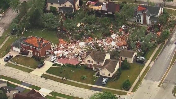 Woodridge holds moment of silence 2 years after devastating tornadoes