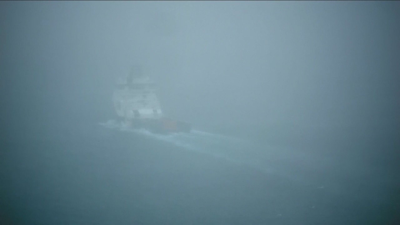 Banging sounds heard in search for missing Titanic submarine