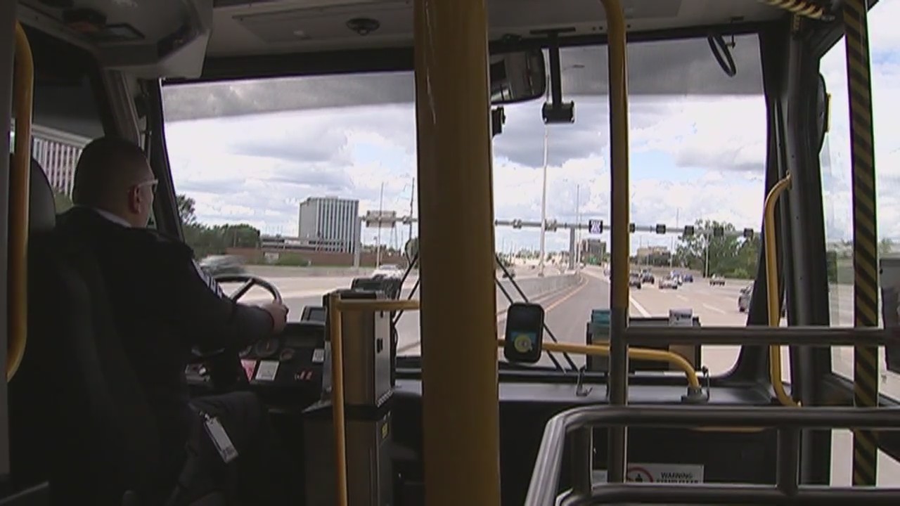 CTA receives $25M for electric bus fleet, Pace introduces 'Pace Connect' app