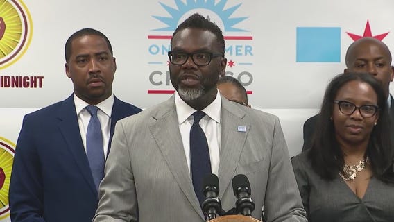 Johnson kicks off 'One Summer Chicago' youth employment opportunities