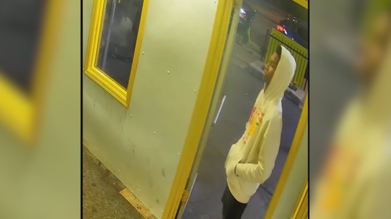 Murder charges dropped after Chicago shooting video goes viral