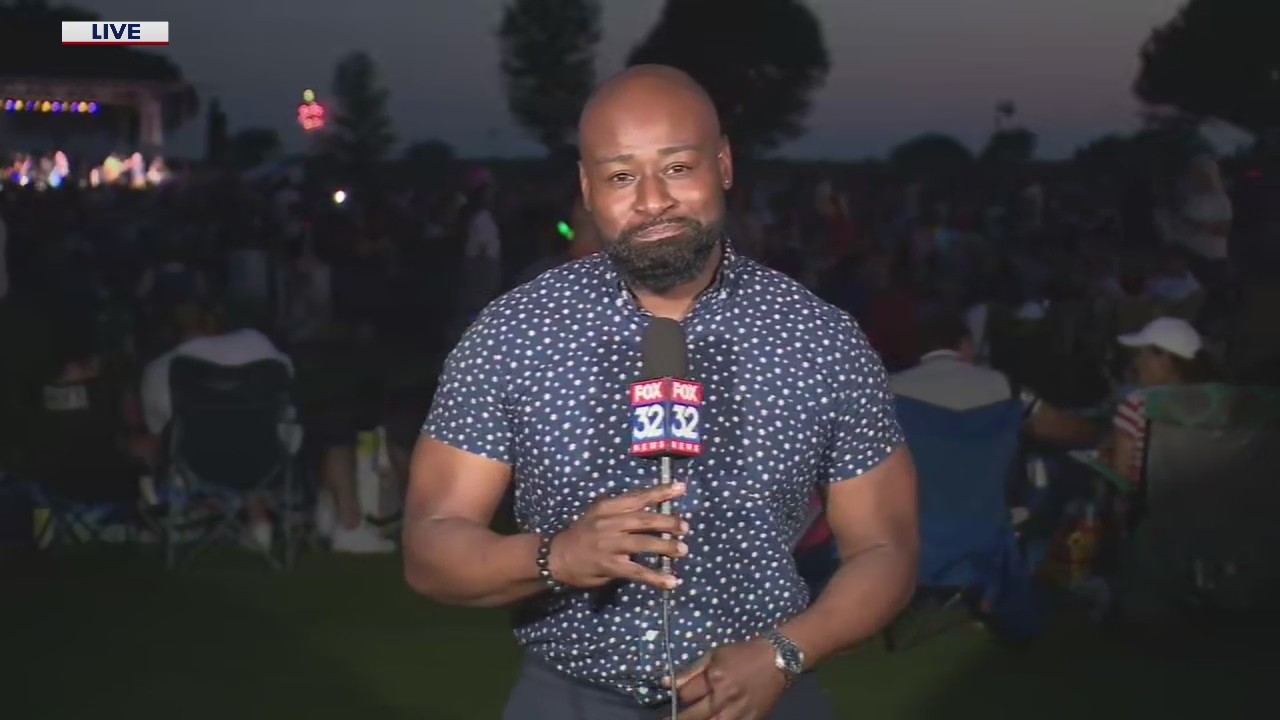 Hundreds gather in Bolingbrook to celebrate Independence Day