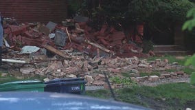 1 injured, several residents displaced after fire erupts at building in Oak Park