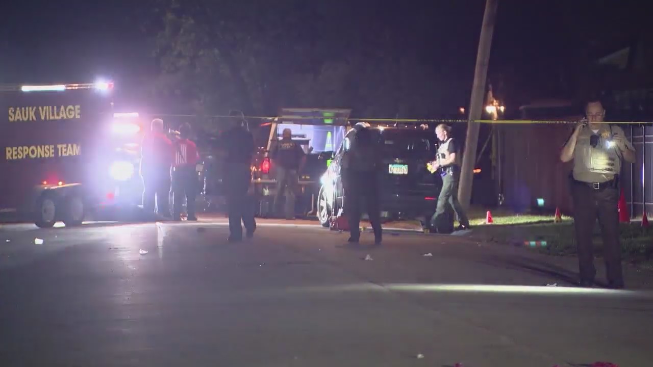 Woman killed, 4 wounded in Ford Heights shooting