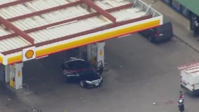 Shooting reported at Chicago gas station