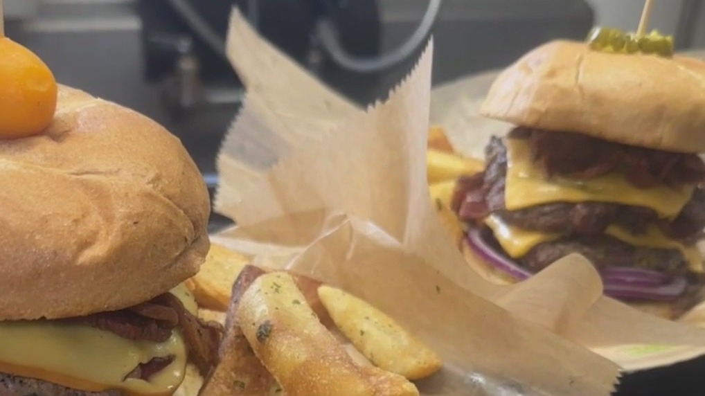 Isaac's World Famous Burgers in Tampa