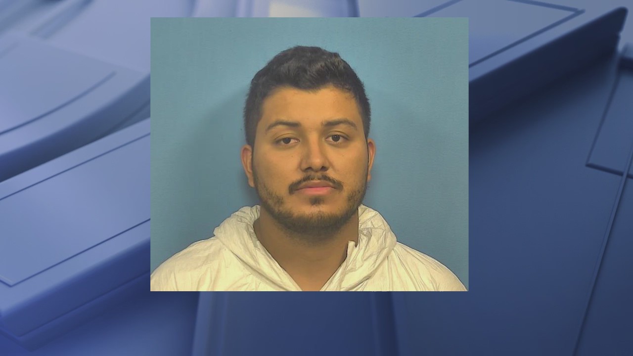 Man sexually assaults child as she sleeps in her bed in DuPage County: prosecutors
