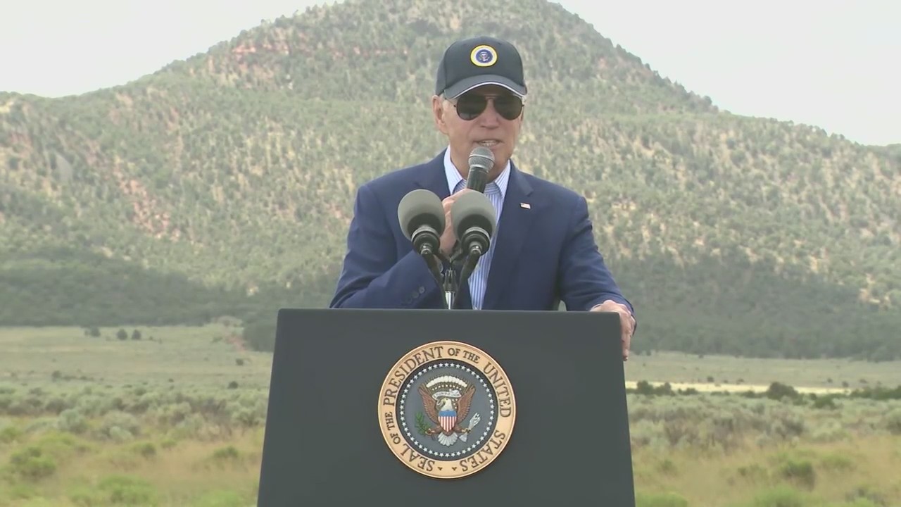 Biden kicks off western trip to boost poll numbers