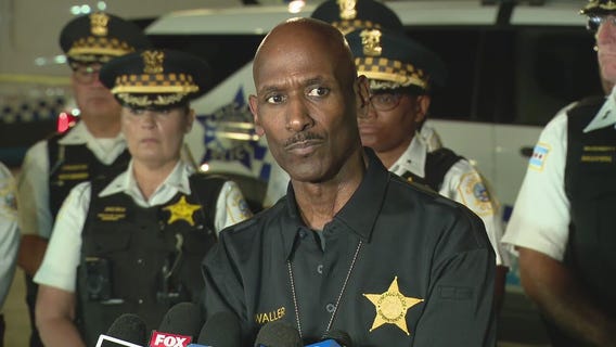 Suspect in critical condition after weapon discharges during struggle with Chicago police officer