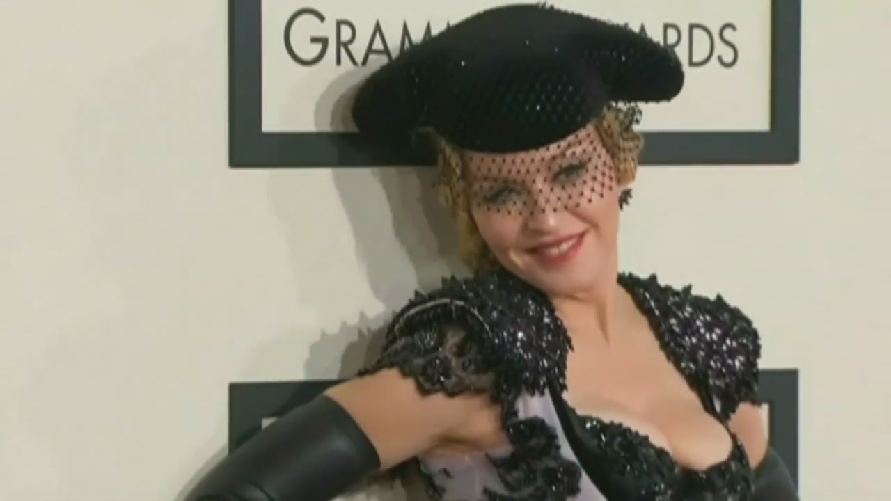 Madonna announces new Chicago tour dates after health scare