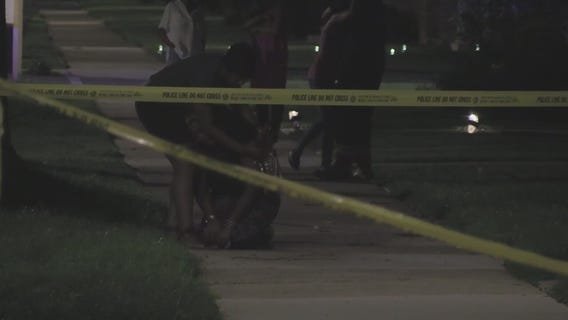 Shootings claim lives of Chicago teens, community calls for end to violence