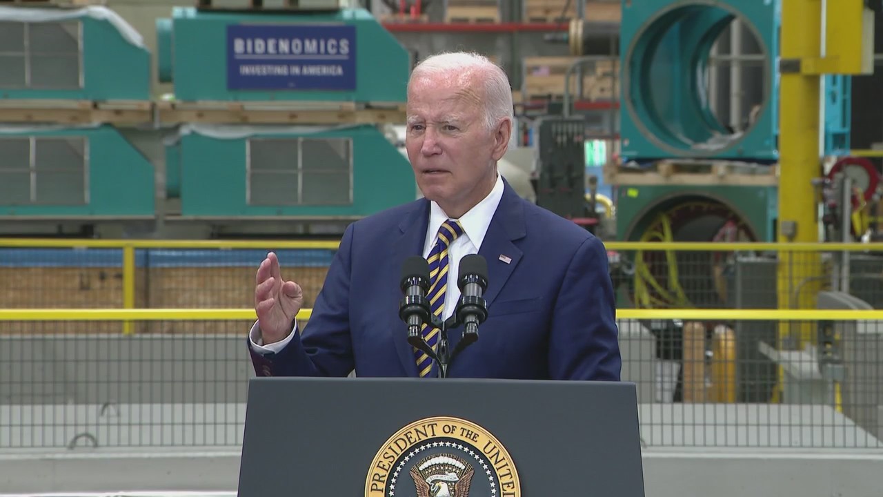 Chicago alderman calls out Biden for not addressing immigration crisis