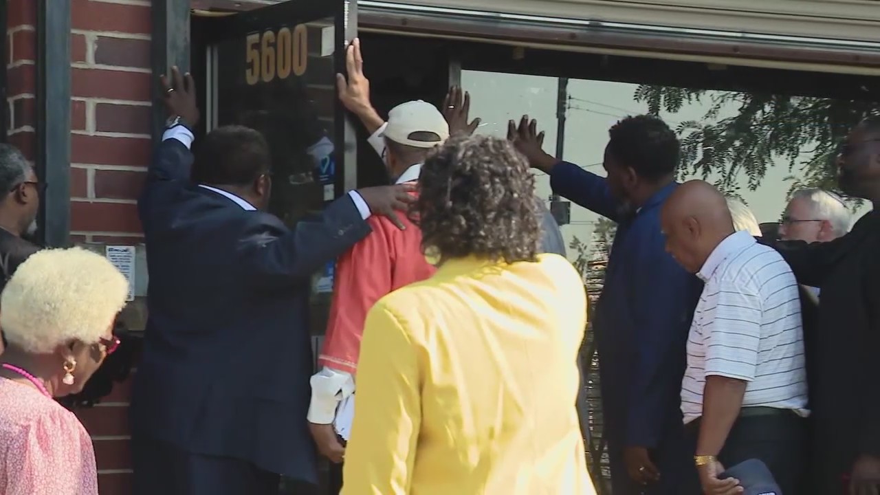 Chicago faith leaders open credit union to bring financial opportunity, hope to West Side