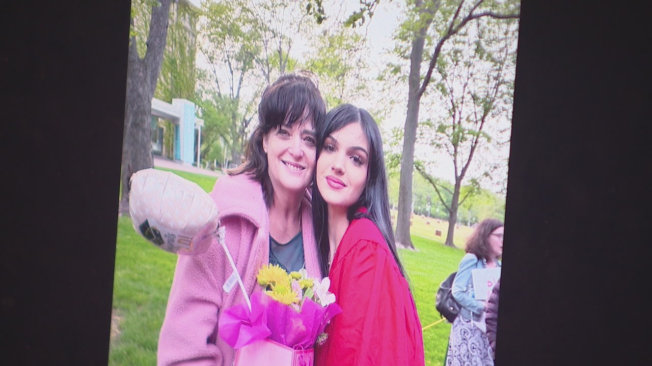 Family, friends of Evanston mother and daughter missing in Israel gather to pray