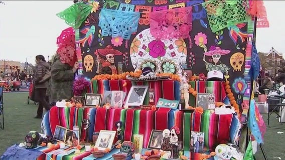 Chicago museum kicks off D?a de los Muertos festivities with spectacular display