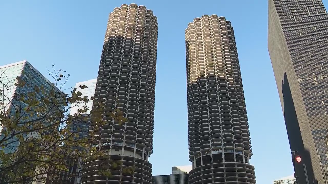 City Hall acts to relocate Chicago migrants amid looming cold weather