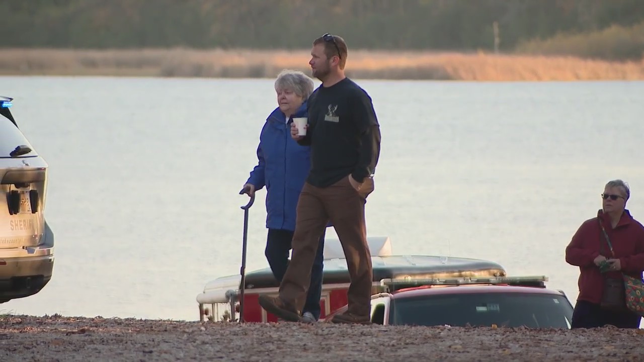 Hunter reported missing in Chicago's suburbs