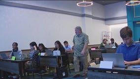 Laptop class helps young adults with disabilities