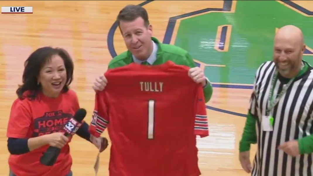 Notre Dame College Prep gets loud for Orange Friday