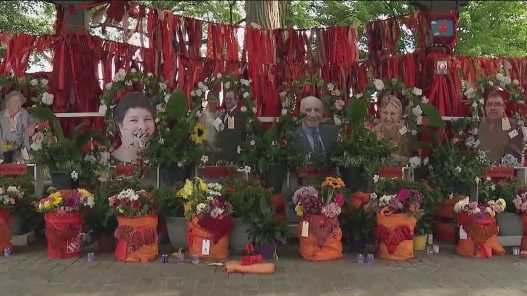 Trial to begin today for father of suspected Highland Park shooter