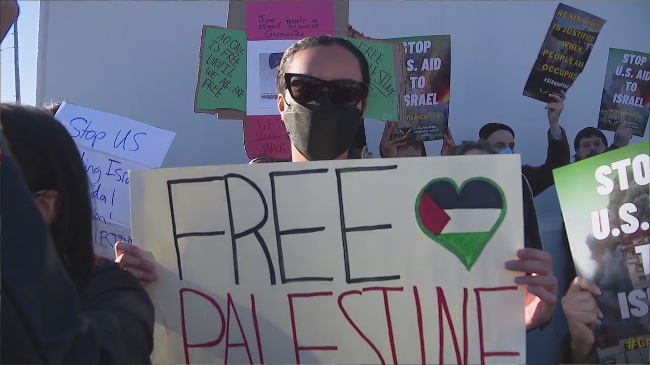Pro-Palestine protesters rally in Chicago during Biden's visit