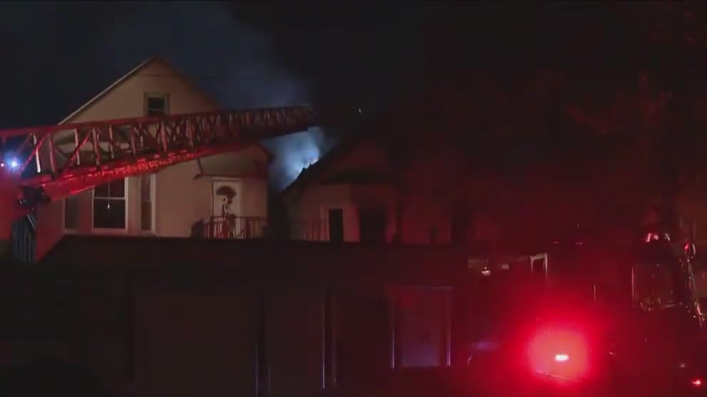 1 dead, 1 critically injured in Brighton Park apartment fire