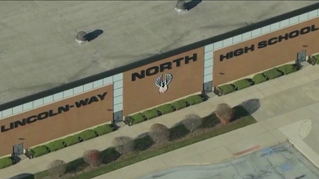 Lockport Township freshmen return to in-person learning after ceiling collapse