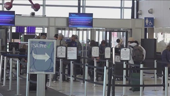 Thanksgiving travel rush in Chicago kicks off with record-breaking projections