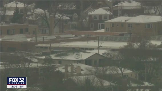 Metra UP-NW train strikes pedestrian in Edison Park