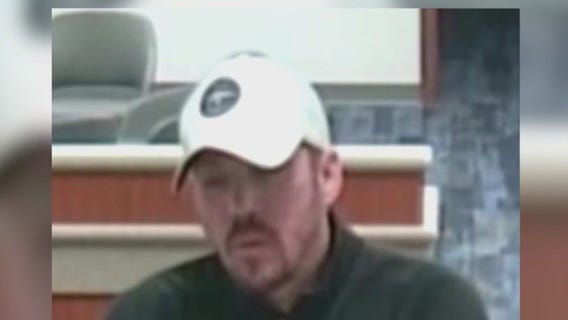 FBI seeking suspect in Waukegan bank robbery