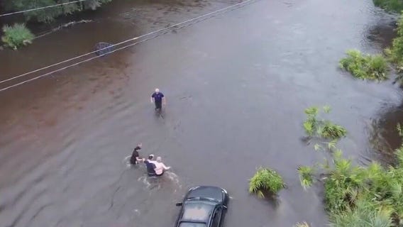 Manatee Co. commissioners save woman from flood