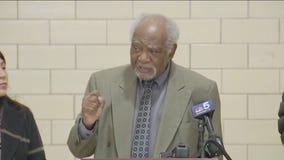 Congressman Davis proposes legislation for tech hub in Chicago's Columbus Park