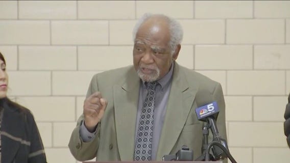 Congressman Davis proposes legislation for tech hub in Chicago's Columbus Park