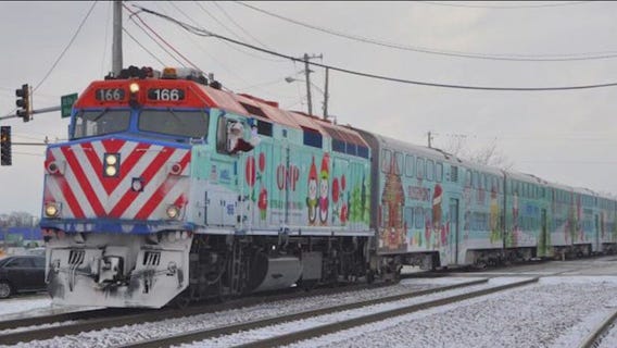 Metra 's Holiday Train to begin running this weekend