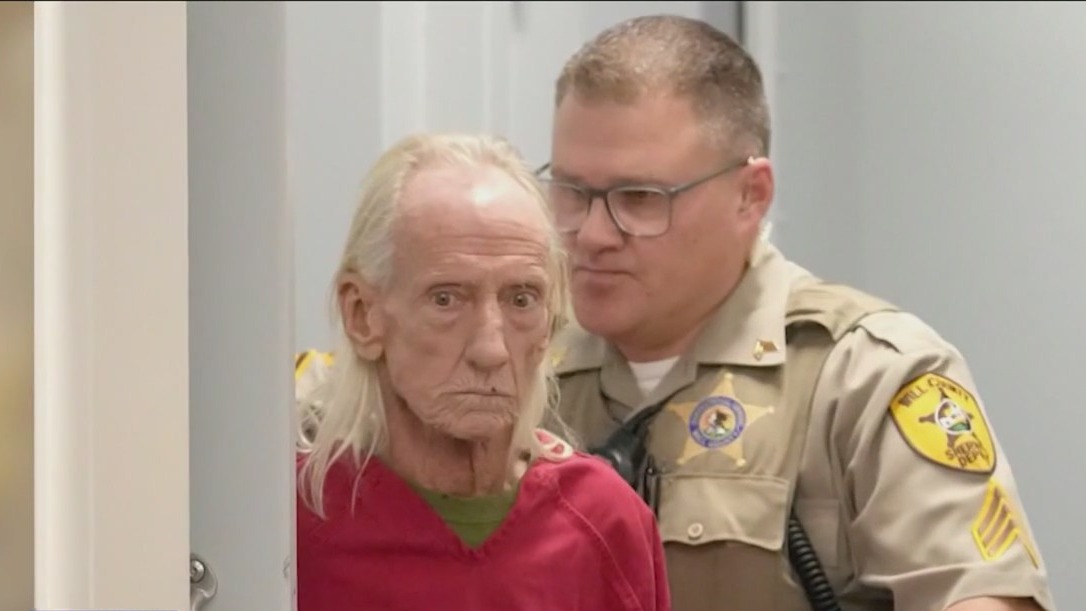 Slain Muslim boy's father suing murder suspect