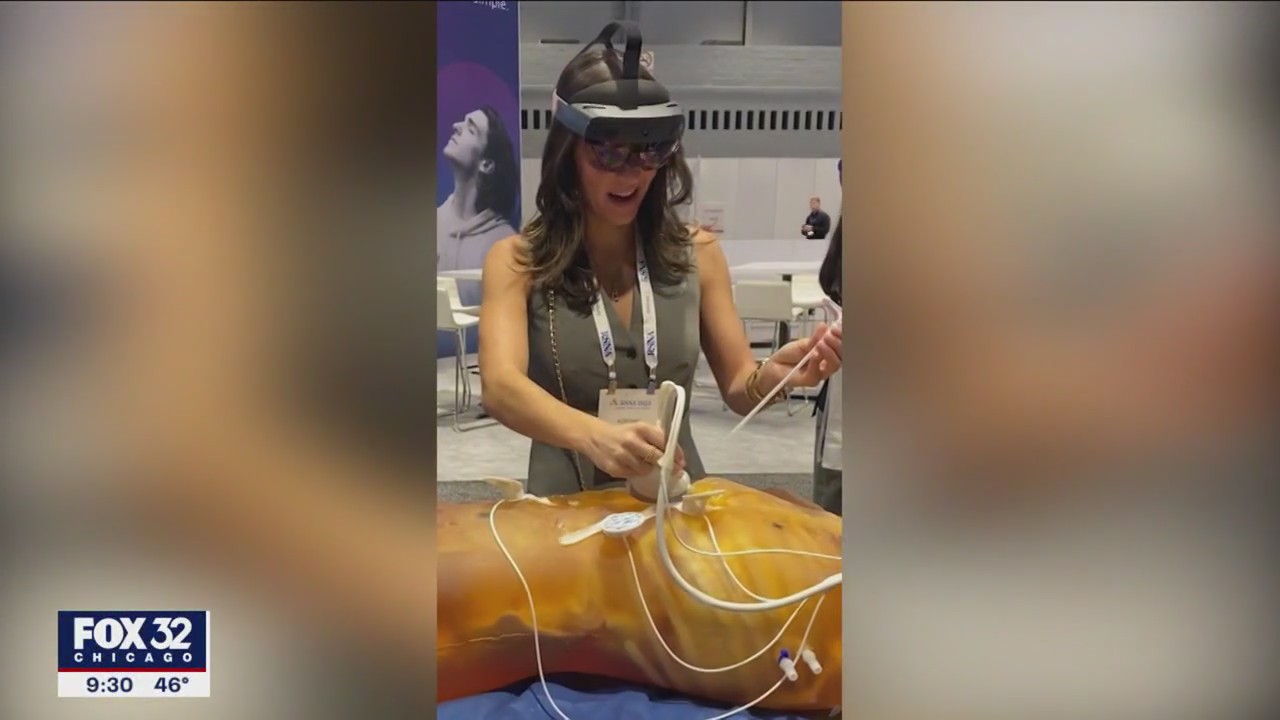 Carle Illinois College of Medicine makes history with FDA-cleared hologram tech for patient treatment