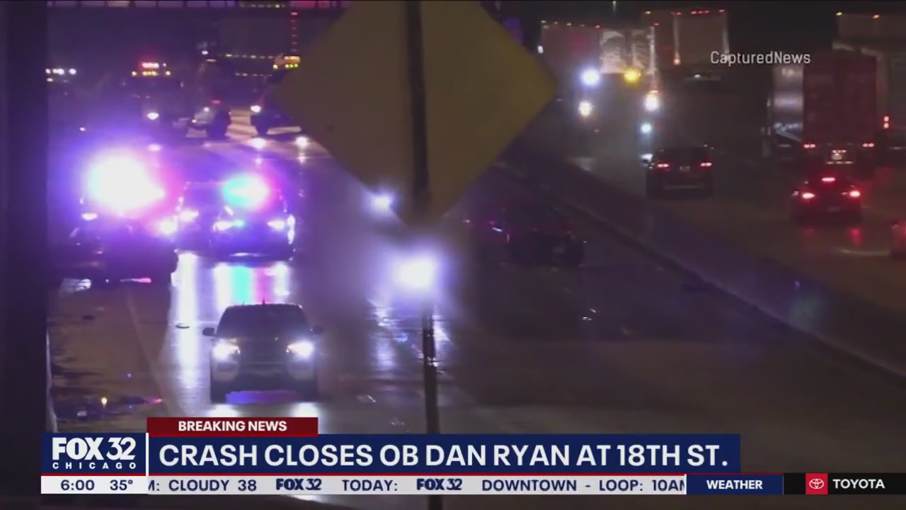 Deadly Dan Ryan Expressway crash: Person fatally struck after exiting car following minor crash