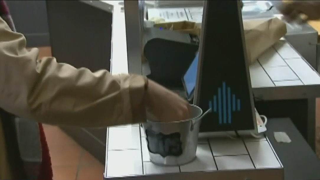 Holiday tipping habits come into focus as shopping picks up