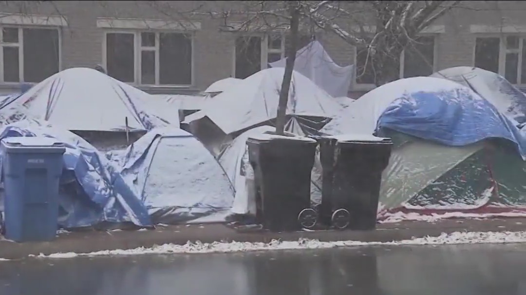 Oak Park moves nearly 160 migrants Wednesday